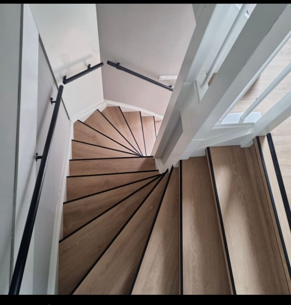 Wenteltrap bekleed met PVC